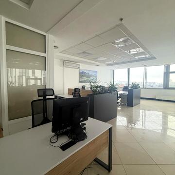 Вячеслава Чорновола просп. (), 67г