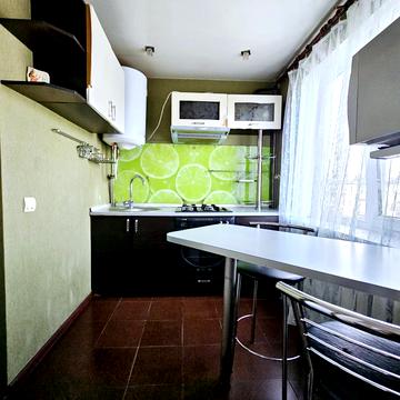 Петра Калнишевського просп. (Косіора), 60