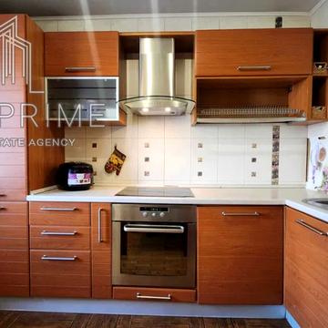 Золотоустівська вул., 4