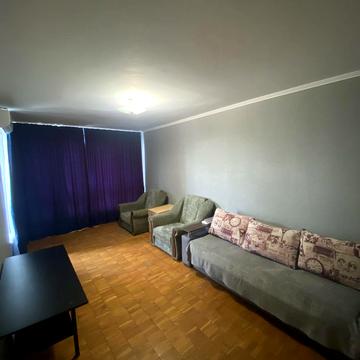 Академіка Шалімова вул. (Героїв Севастополя), 12