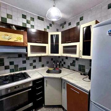 Кавказька вул., 9