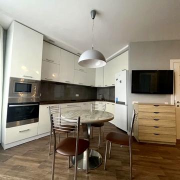 Миколи Бажана просп., 1-А