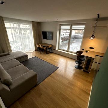 Пасічна вул., 154а