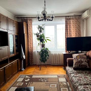 Героїв просп., 35