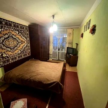 Медової Печери вул. (), 69