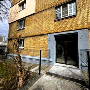 Олександра Копиленка вул., 3