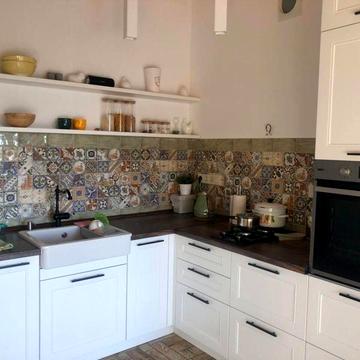 Богдана Хмельницького вул., 56