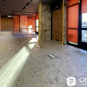 Джона Маккейна вул. (Івана Кудрі), 1-Б