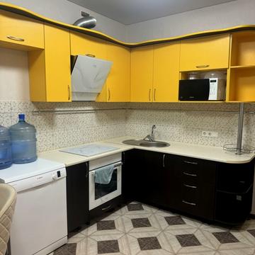 Михайла Грушевського вул., 39/3 к4