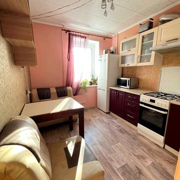 Кирила Студинського вул., 6