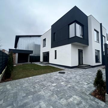 Райдужна вул., 57