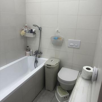 Лялі Убийвовк вул., 9а