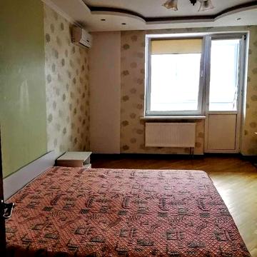 Феодосійський пров., 12