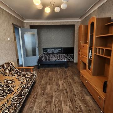 Лебединська вул., 1