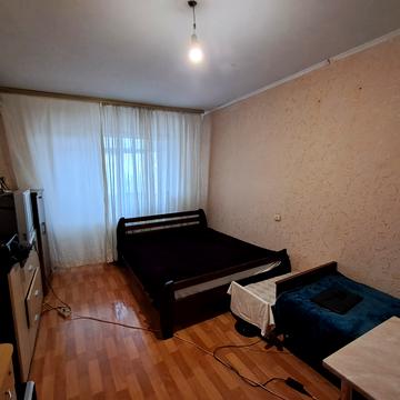 Польова пл., 13