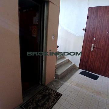 Шовковична вул., 13/2