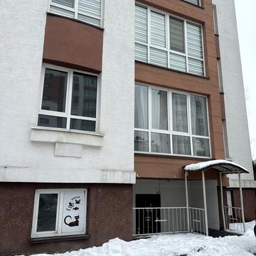 Двірська, 26