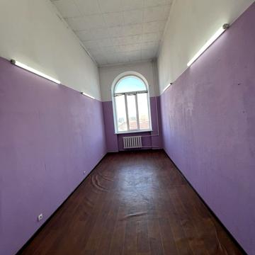 Визволення вул., 2