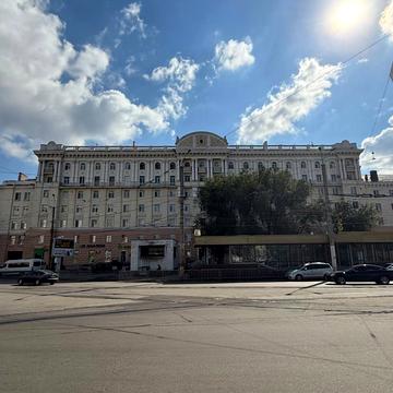 Дмитра Яворницького просп. (Карла Маркса), 123