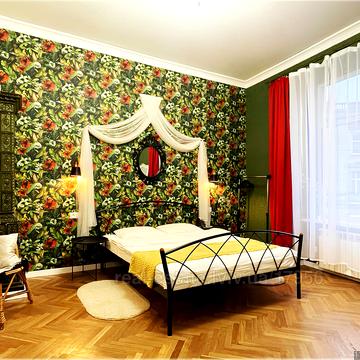 Маєра Балабана вул., 12