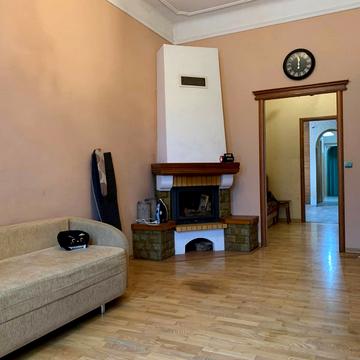 Жовківська вул. (Декабристів), 5