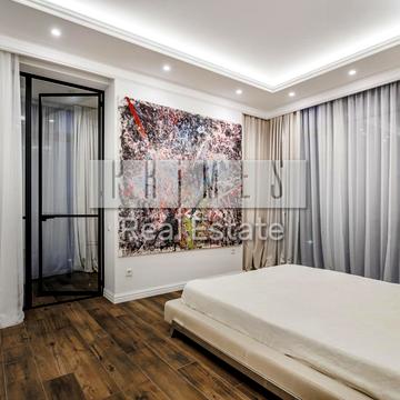 Андрія Верхогляда вул. (Михайла Драгомирова), 9