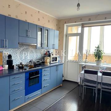 Урлівська вул., 11/44