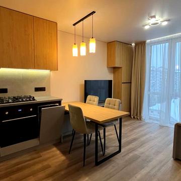 Степана Бандери вул., 77-Б