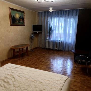 Загорівська вул. (Багговутівська), 12