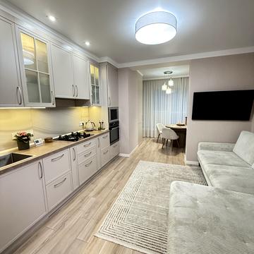 Яблунева вул., 15