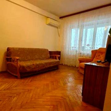 Відрадний просп. (Чубаря), 22-Б