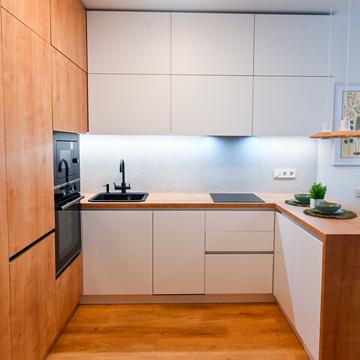 Салютна вул., 2к16