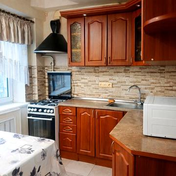 Ушинського вул., 11