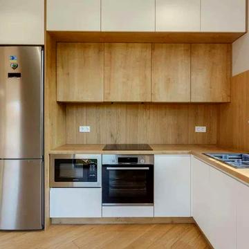 Сонячна вул.