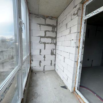 Павла Клепацького вул., (Будинок 1)