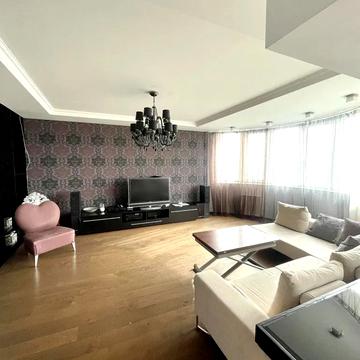 Сергія Подолинського вул. (Благоєва), 7