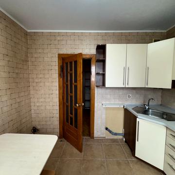 Василя Стуса вул., 45