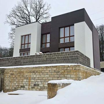 Лісова вул., 46