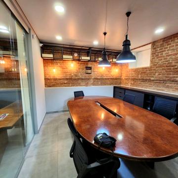 Василя Стефаника вул., 11