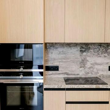 Предславинська вул., 44