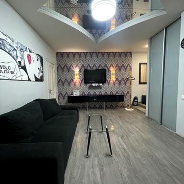 Велика Васильківська вул. (Червоноармійська), 30