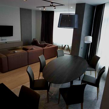 Болсуновська вул. (Сергія Струтинського), 2