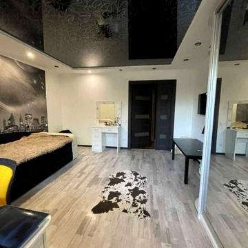 Решетилівська вул. (), 80