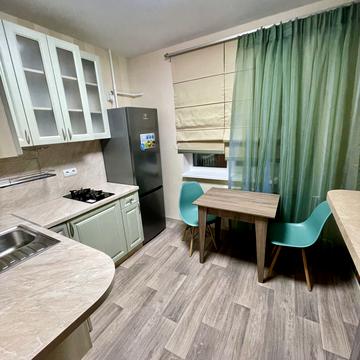 Оболонський просп., 30