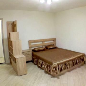 Григорія Ващенка вул., 3