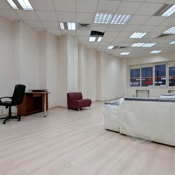 Степана Бандери просп. (Московський), 6