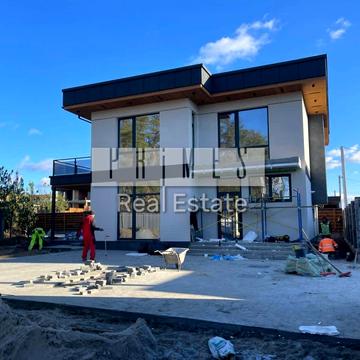 Вишнева вул.