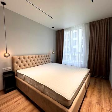 Героїв Майдану вул., (Будинок 6)