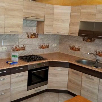 Залізнична вул., 19