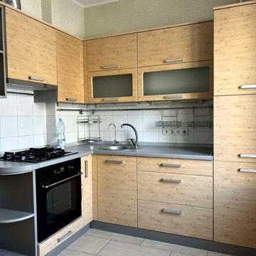 Європейського Союзу просп. (Правди), 8